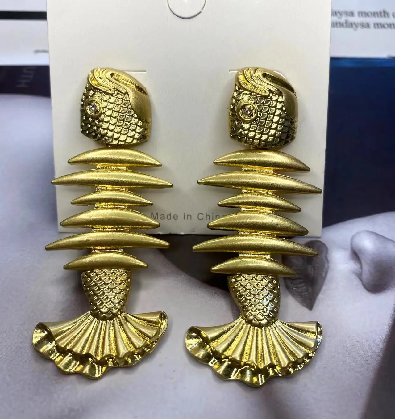 Vintage Golden Stitched Fishbone Statement Earrings for Woman Party Casual Jewelry